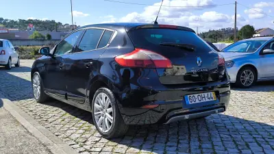 Renault Mégane 2014 - 8450 EUR, 282266 km - AUTO.MOTO.pt - 282266km - foto 6 de 8