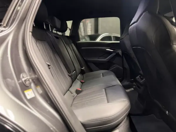 Audi Q6 e-tron 2025 - 64990 EUR, 16300 km - AUTO.MOTO.pt - 16300km - foto 22 de 25