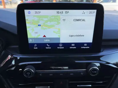 Ford Kuga 2022 - 17990 EUR, 85480 km - AUTO.MOTO.pt - 85480km - foto 14 de 22