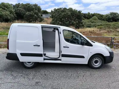 Citroën Berlingo 1.6 HDI L2 3L FRIO + ISOTERMICA 2016 - 14950 EUR, 292742 km - AUTO.MOTO.pt - 292742km - foto 5 de 43