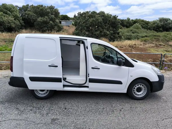 Citroën Berlingo 1.6 HDI L2 3L FRIO + ISOTERMICA 2016 - 14950 EUR, 292742 km - AUTO.MOTO.pt - 292742km - foto 5 de 43
