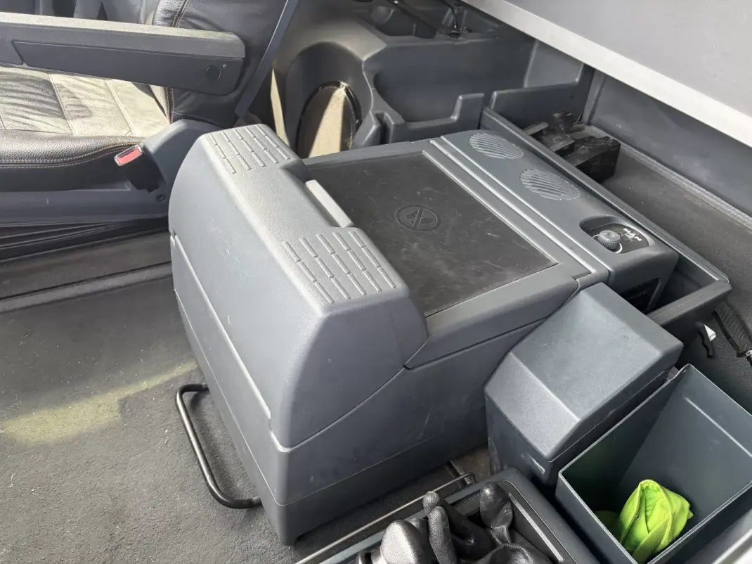 Man 2016 - 33000 EUR, 500000 km - AUTO.MOTO.pt - 500000km - foto 8 de 19