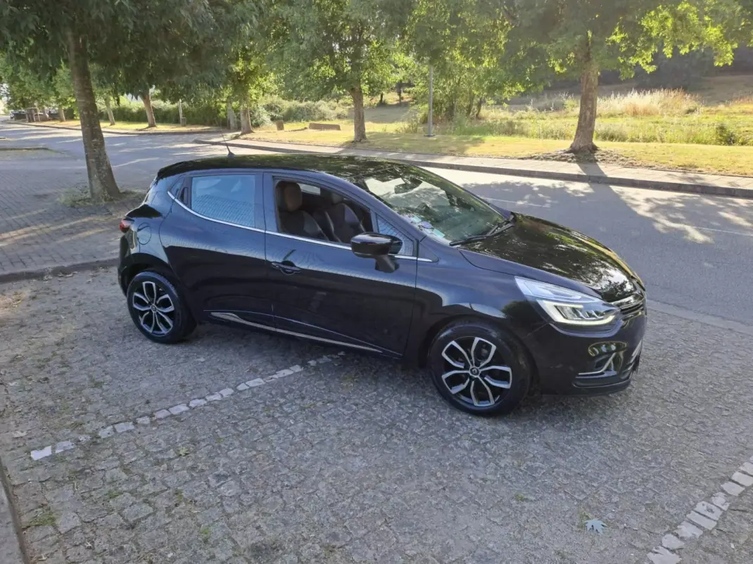 Renault Clio 2019 - 11990 EUR, 89000 km - 89000km - foto 7 de 12