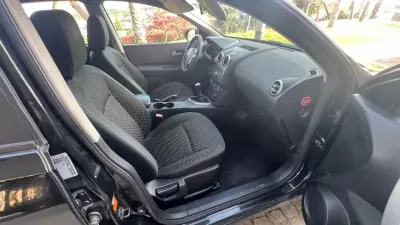 Nissan Qashqai 2008 - 5900 EUR, 305000 km - AUTO.MOTO.pt - 305000km - foto 9 de 11