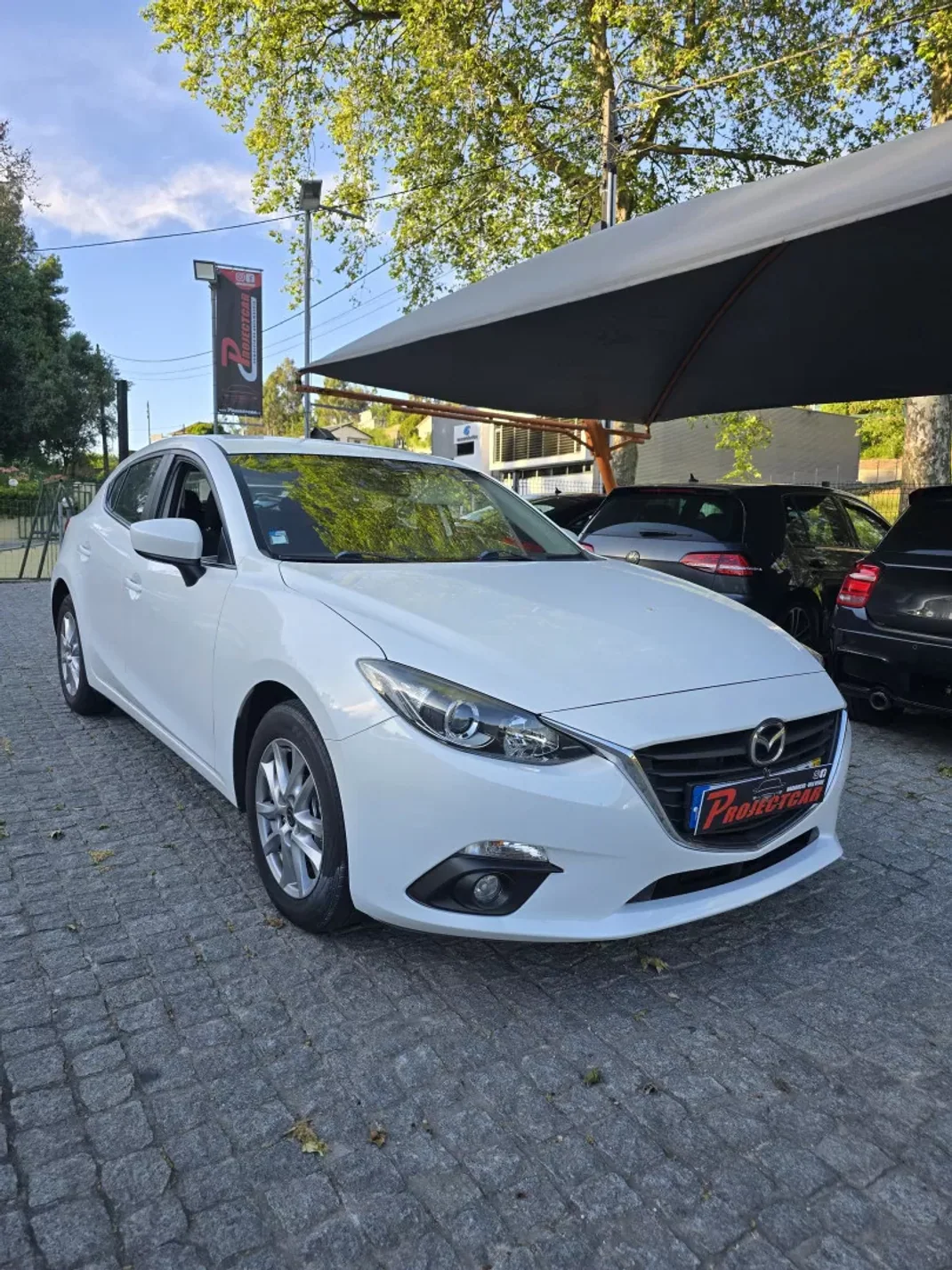 Mazda 3 2017 - 15900 EUR, 113000 km - AUTO.MOTO.pt - 113000km - foto 1 de 7