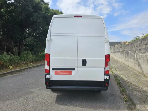 Peugeot BOXER 2.0 BlueHDi 435 L4H2 Premium 2020 - 20350 EUR, 126369 km - AUTO.MOTO.pt - 126369km - foto 10 de 40