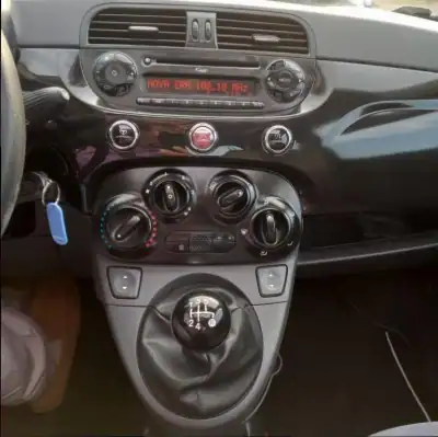 Fiat 500 2010 - 6950 EUR, 163530 km - AUTO.MOTO.pt - 163530km - foto 15 de 21