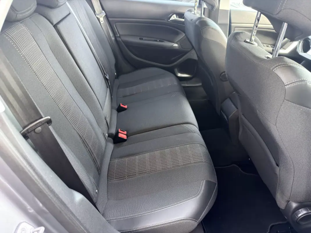 Peugeot 308 SW 2020 - 12990 EUR, 135191 km - AUTO.MOTO.pt - 135191km - foto 20 de 21