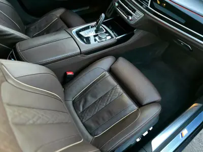 BMW 740 2017 - 35900 EUR, 125000 km - AUTO.MOTO.pt - 125000km - foto 21 de 54