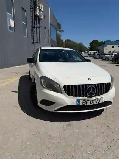 Mercedes-Benz A 180 2014 - 12950 EUR, 204000 km - foto 2 de 10