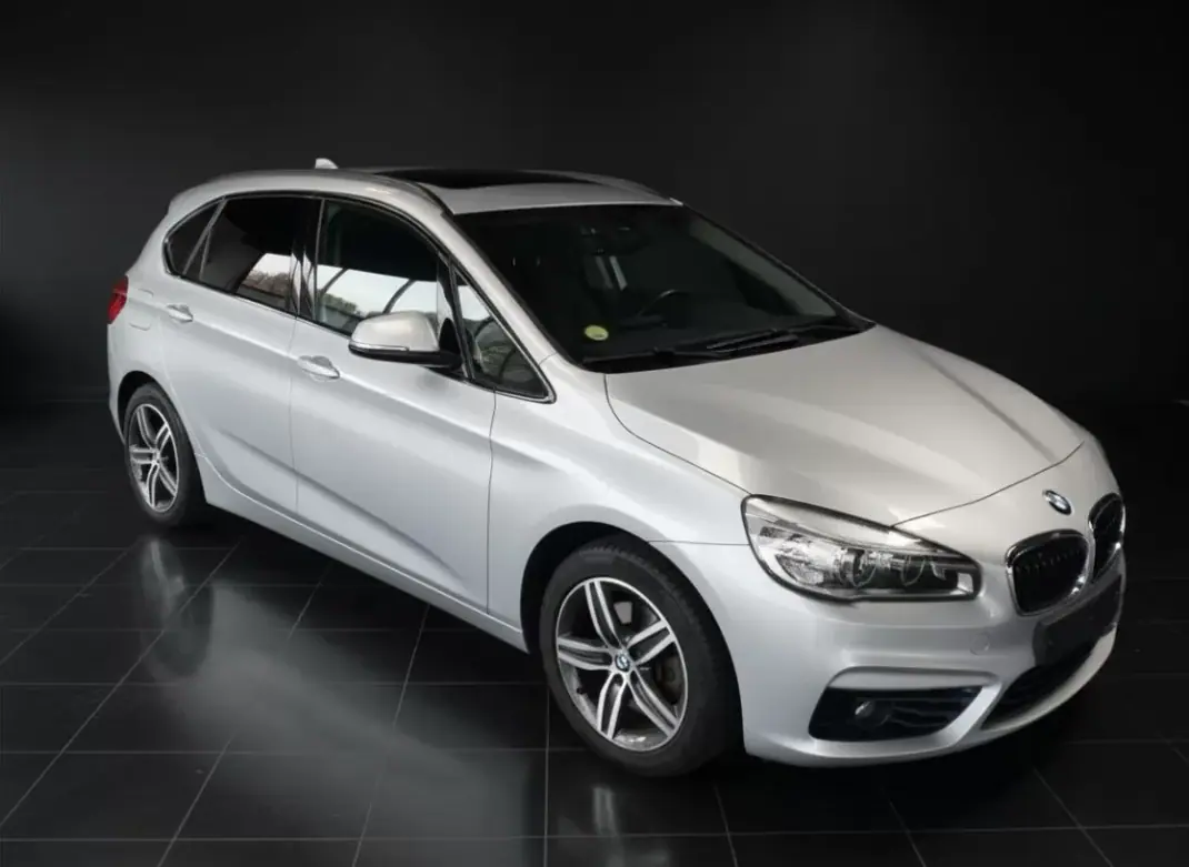 BMW 218 Active Tourer 2014 - 14750 EUR, 159336 km - 159336km - foto 3 de 12