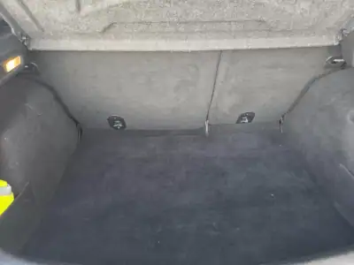 Alfa Romeo Giulietta 2015 - 13500 EUR, 148000 km - AUTO.MOTO.pt - 148000km - foto 31 de 49