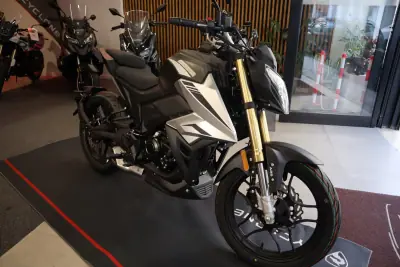 Cyclone 2026 - 2880 EUR, 1 km - foto 4 de 8