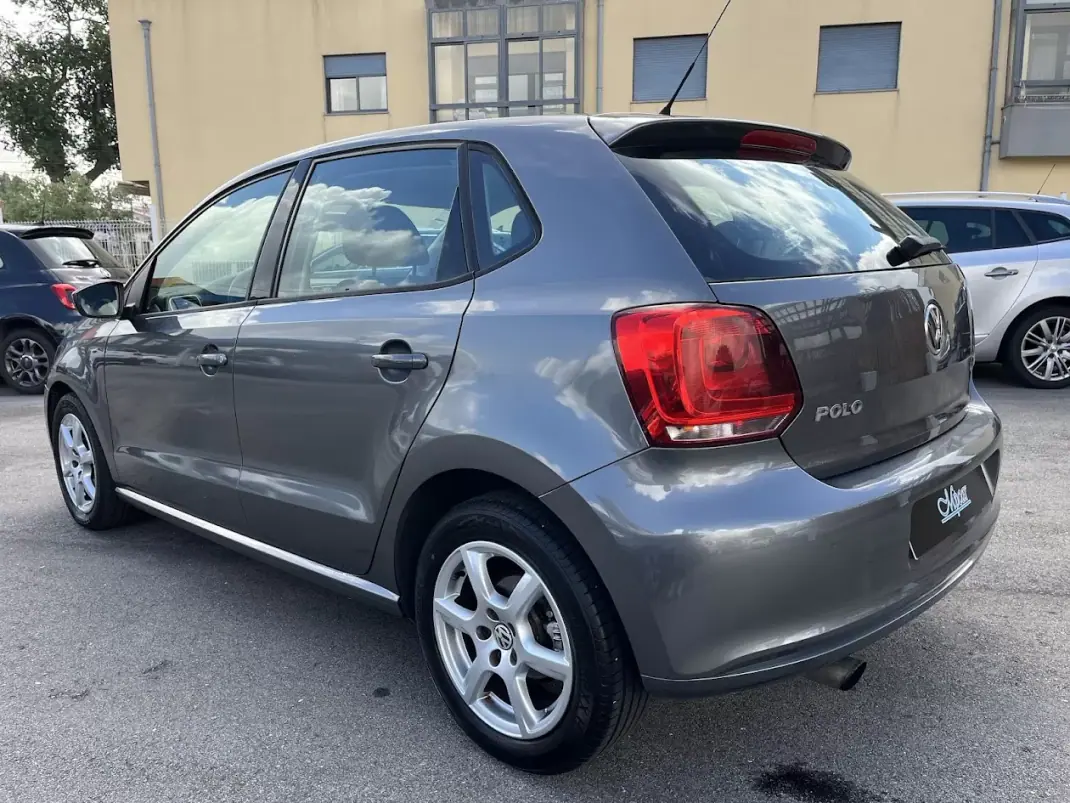 Volkswagen Polo 2009 - 6750 EUR, 237000 km - AUTO.MOTO.pt - 237000km - foto 7 de 41