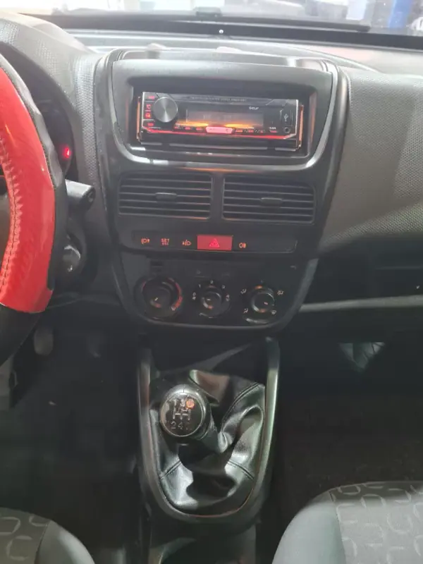 Fiat Doblo 2012 - 5900 EUR, 313000 km - AUTO.MOTO.pt - 313000km - foto 13 de 16