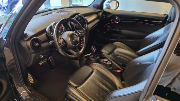 MINI Cooper 2019 - 24900 EUR, 114062 km - AUTO.MOTO.pt - 114062km - foto 6 de 61