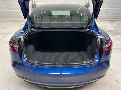 Tesla Model 3 2021 - 27950 EUR, 58905 km - AUTO.MOTO.pt - 58905km - foto 53 de 55