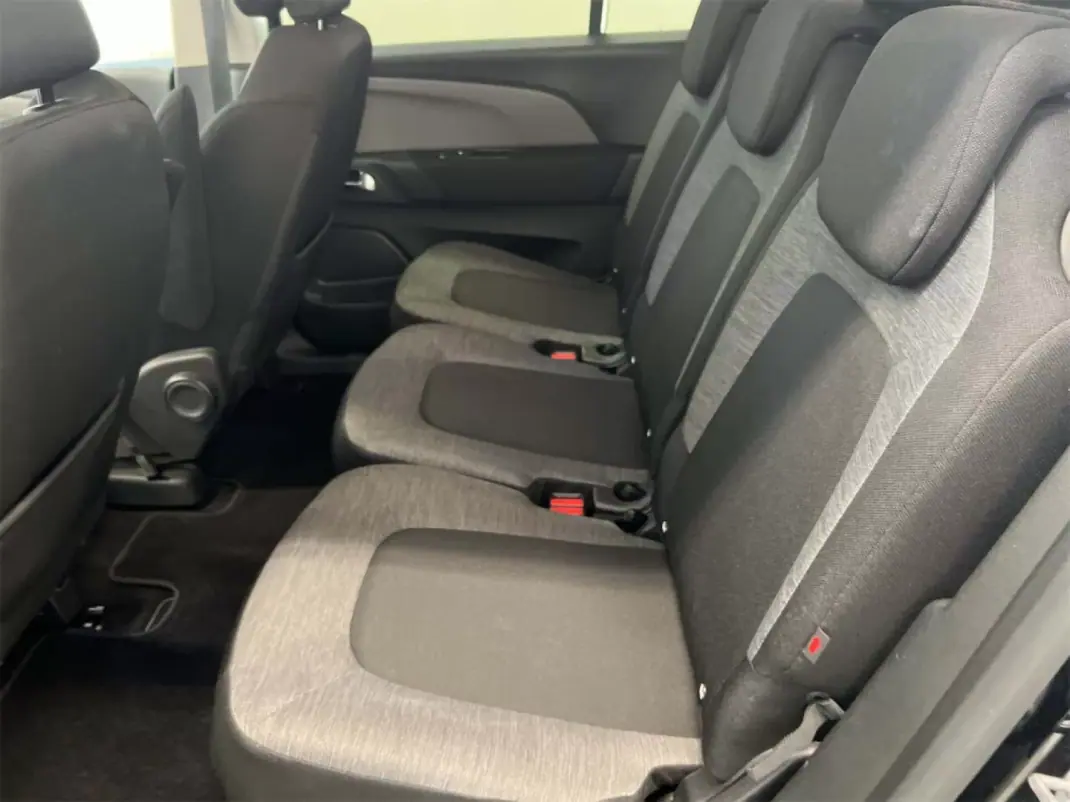 Citroën C4 Spacetourer 2022 - 20500 EUR, 107419 km - AUTO.MOTO.pt - 107419km - foto 4 de 9