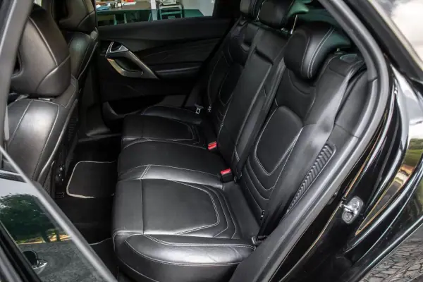 Citroën DS5 2013 - 8900 EUR, 242219 km - AUTO.MOTO.pt - 242219km - foto 28 de 38