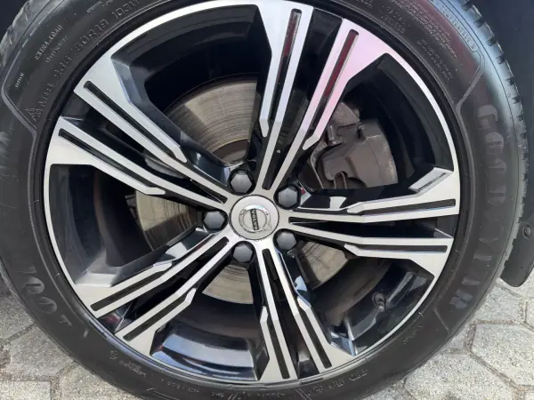 Volvo XC 40 2021 - 24500 EUR, 121000 km - AUTO.MOTO.pt - 121000km - foto 42 de 42