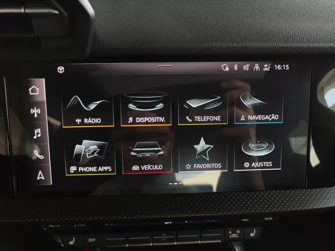 Audi RS3 Sportback 2024 - 69500 EUR, 41900 km - AUTO.MOTO.pt - 41900km - foto 36 de 48