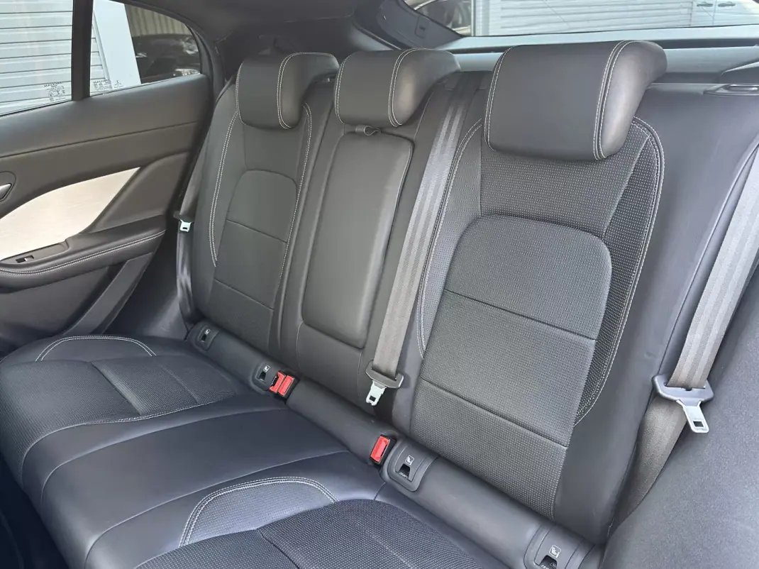 Jaguar I-Pace 2018 - 27900 EUR, 113000 km - 113000km - foto 29 de 59