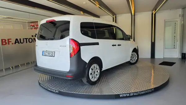 Mercedes-Benz Citan 2025 - 24950 EUR, 10603 km - AUTO.MOTO.pt - 10603km - foto 18 de 50