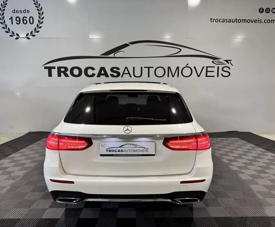 Mercedes-Benz E 220 2017 - 23900 EUR, 348000 km - 348000km - foto 50 de 58