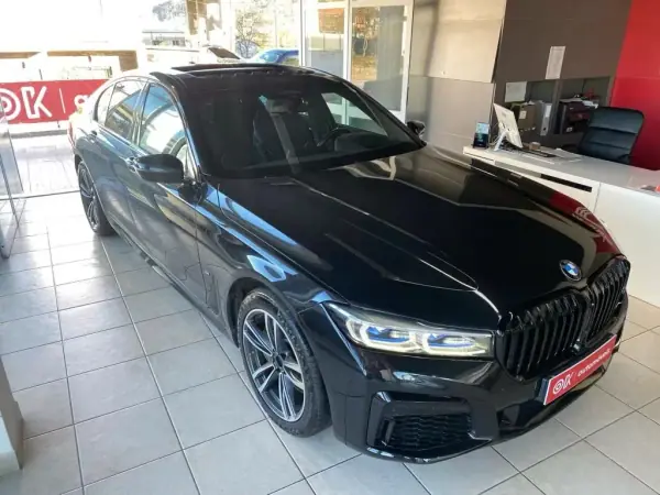 BMW 740 2021 - 66900 EUR, 56181 km - AUTO.MOTO.pt - 56181km - foto 24 de 53