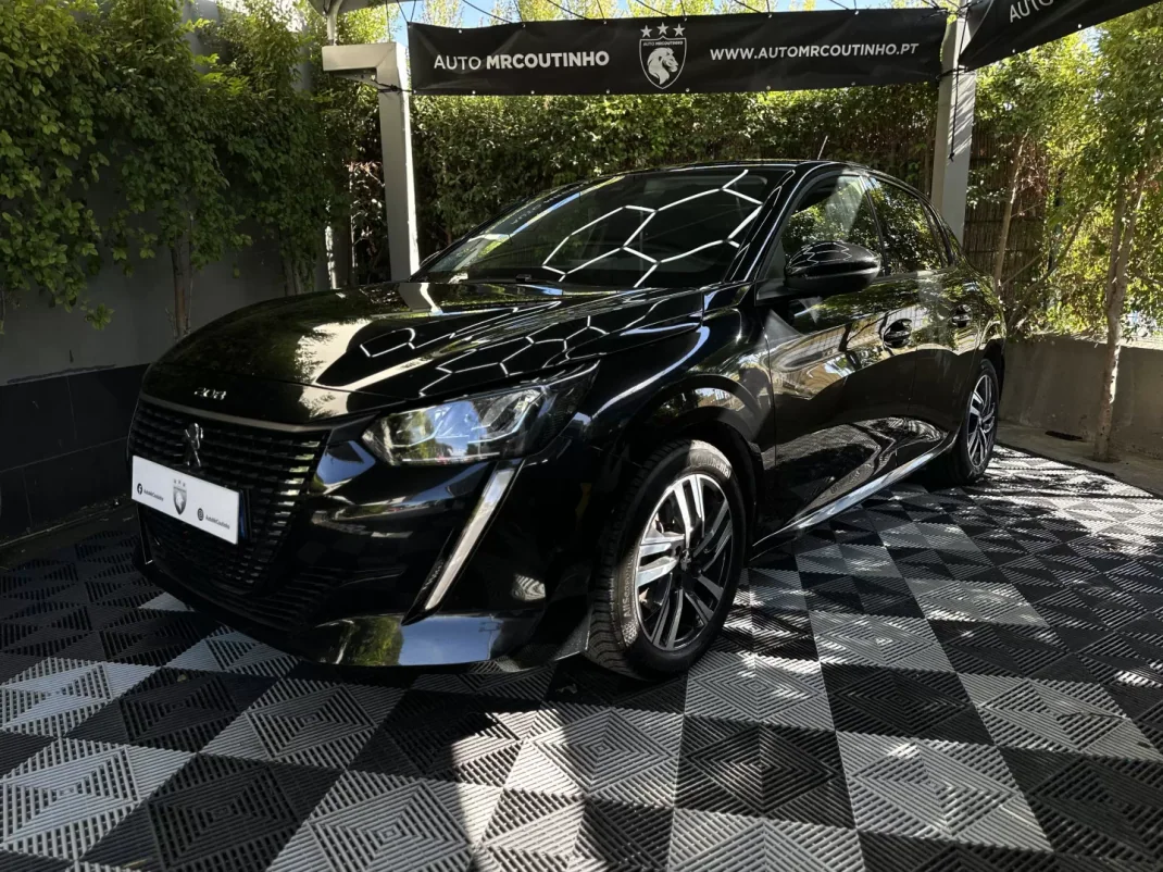 Peugeot 208 2023 - 15900 EUR, 68000 km - AUTO.MOTO.pt - 68000km - foto 2 de 24