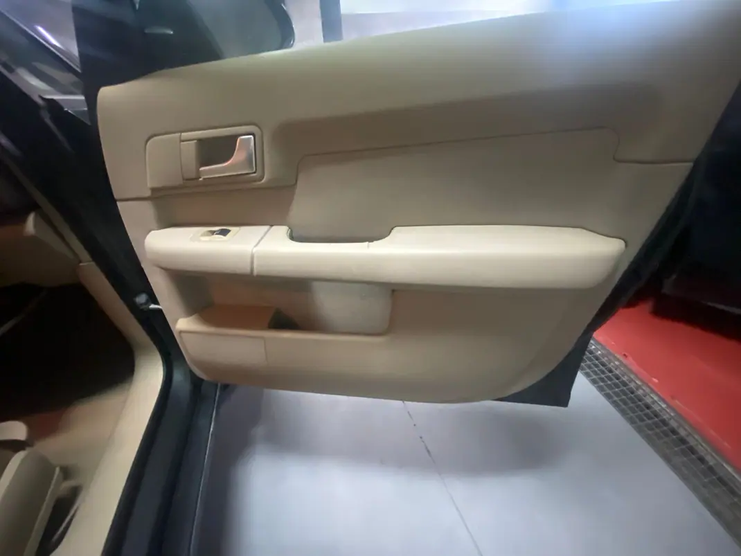 Audi A2 2000 - 2250 EUR, 206000 km - AUTO.MOTO.pt - 206000km - foto 17 de 20