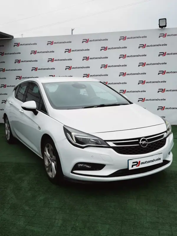 Opel Astra 1.6 CDTI Ecotec Edition S/S 2017 Diesel — 122 466 km Opel Astra 1.6 CDTI Ecotec Edition S/S 2017 Diesel