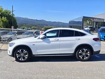 Mercedes-Benz GLC 300 2020 - 43500 EUR, 143000 km - AUTO.MOTO.pt - 143000km - foto 3 de 32