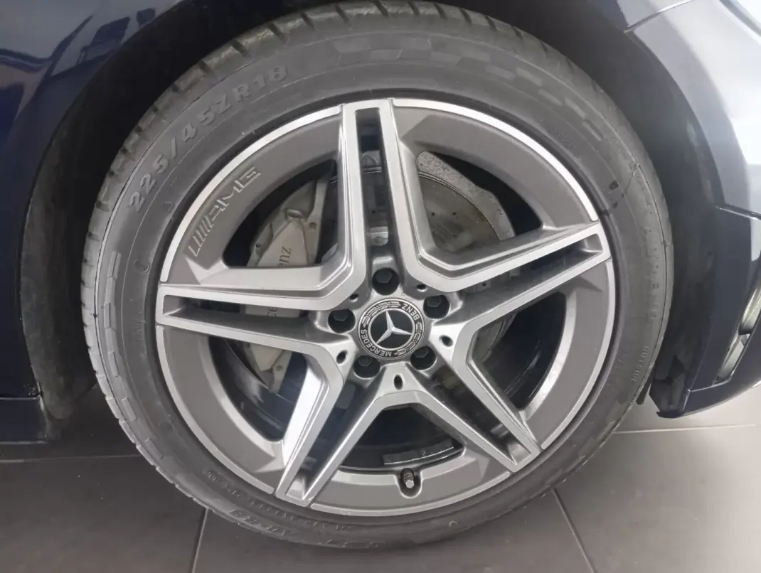 Mercedes-Benz C 220 2019 - 28300 EUR, 140000 km - AUTO.MOTO.pt - 140000km - foto 14 de 36