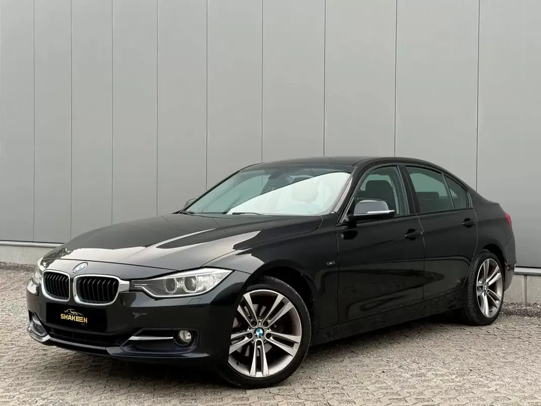 BMW 320 2012