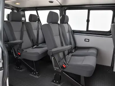 Volkswagen Transporter 2019 — foto 6 de 8