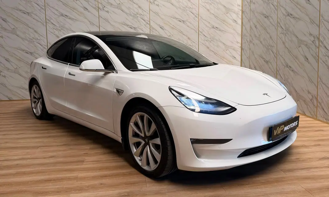 Tesla Model 3 2020 - 27900 EUR, 95000 km - 95000km - foto 2 de 11