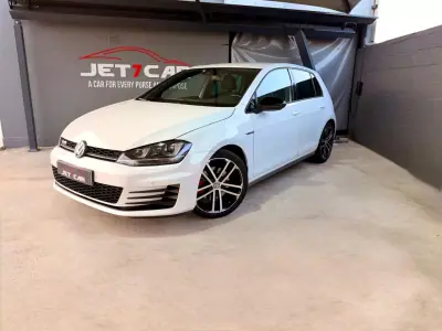 Volkswagen Golf 2016 - 21990 EUR, 142928 km - AUTO.MOTO.pt - 142928km - foto 2 de 23