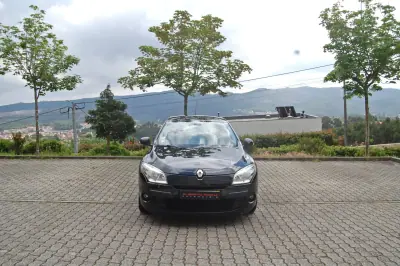 Renault Mégane 2010 - 5500 EUR, 197500 km - AUTO.MOTO.pt - 197500km - foto 2 de 9