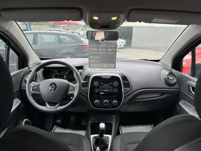 Renault Captur 2019 - 13947 EUR, 36000 km - AUTO.MOTO.pt - 36000km - foto 12 de 15