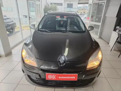 Renault Mégane Sport Tourer 2009 - 5750 EUR, 210000 km - AUTO.MOTO.pt - 210000km - foto 4 de 34
