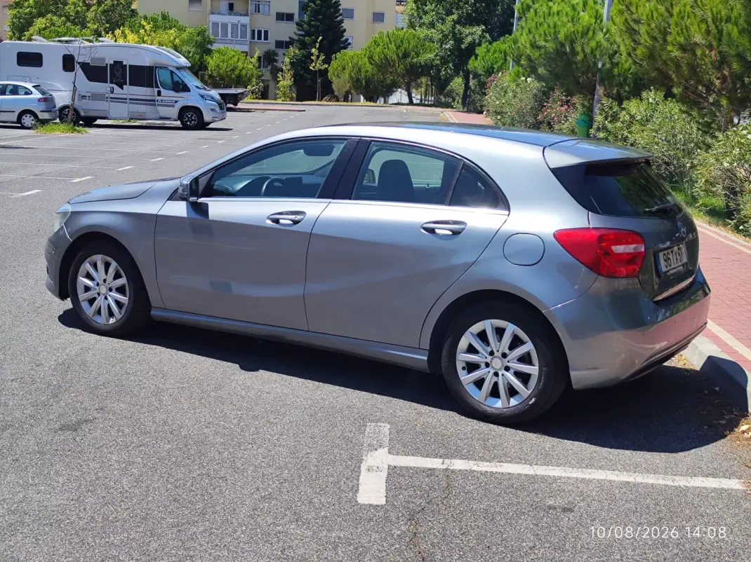 Mercedes-Benz A 180 2013 - 11780 EUR, 215000 km - 215000km - foto 10 de 39
