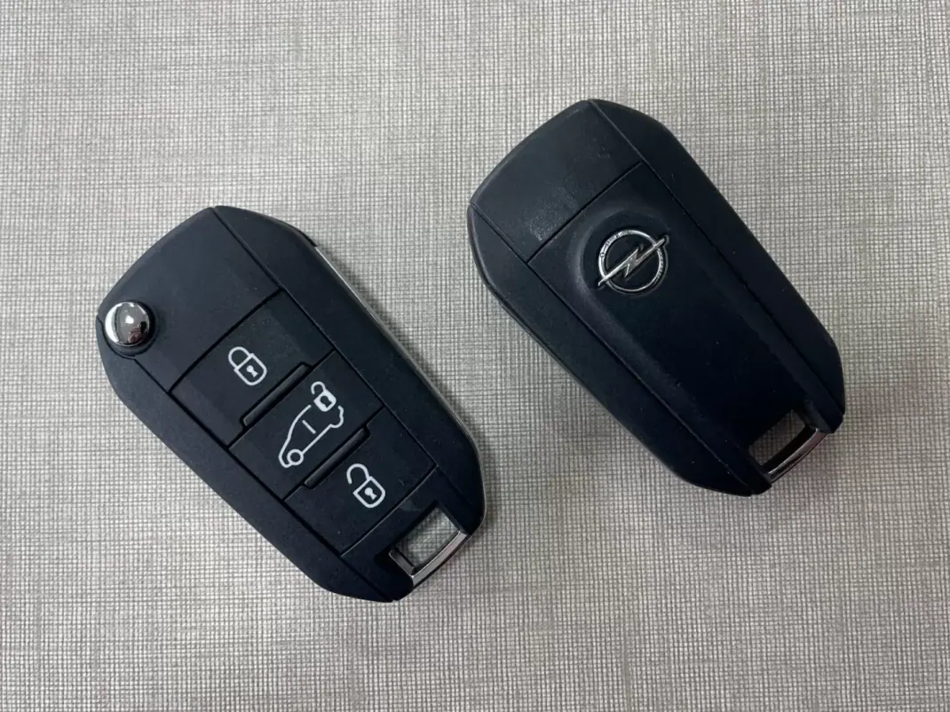 Opel Combo 2022 - 14450 EUR, 90000 km - AUTO.MOTO.pt - 90000km - foto 37 de 37