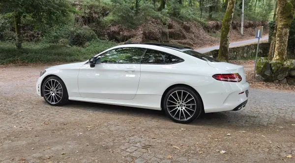 Mercedes-Benz C 220 2020 - 34950 EUR, 55000 km - AUTO.MOTO.pt - 55000km - foto 6 de 20