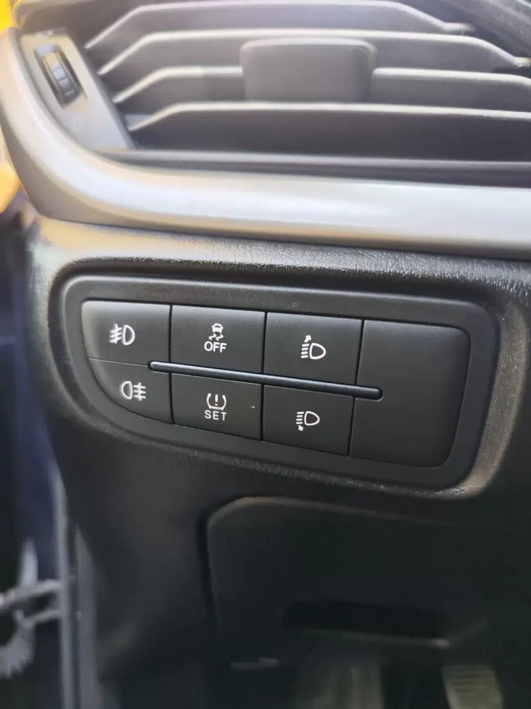 Fiat Tipo 2016 - 8480 EUR, 177150 km - AUTO.MOTO.pt - 177150km - foto 26 de 39