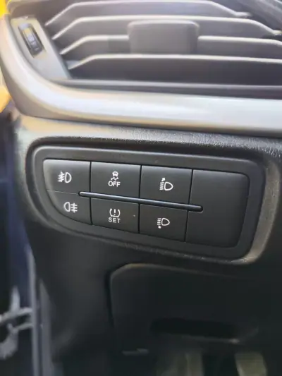 Fiat Tipo 2016 - 8480 EUR, 177150 km - AUTO.MOTO.pt - 177150km - foto 26 de 39