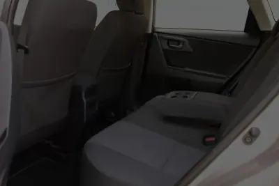 Toyota Auris 2012 - 11500 EUR, 179433 km - AUTO.MOTO.pt - 179433km - foto 27 de 34