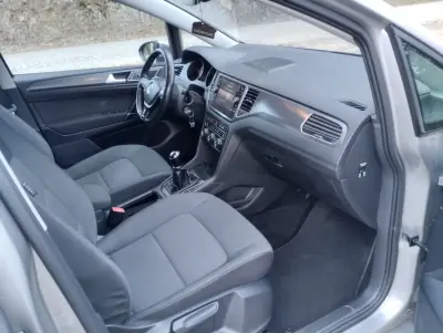 Volkswagen Golf 2019 - 14750 EUR, 150000 km - AUTO.MOTO.pt - 150000km - foto 16 de 30