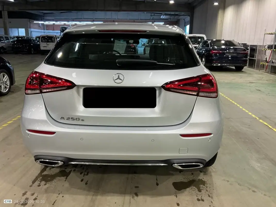 Mercedes-Benz A 250e 2022 - 28990 EUR, 35000 km - AUTO.MOTO.pt - 35000km - foto 3 de 7
