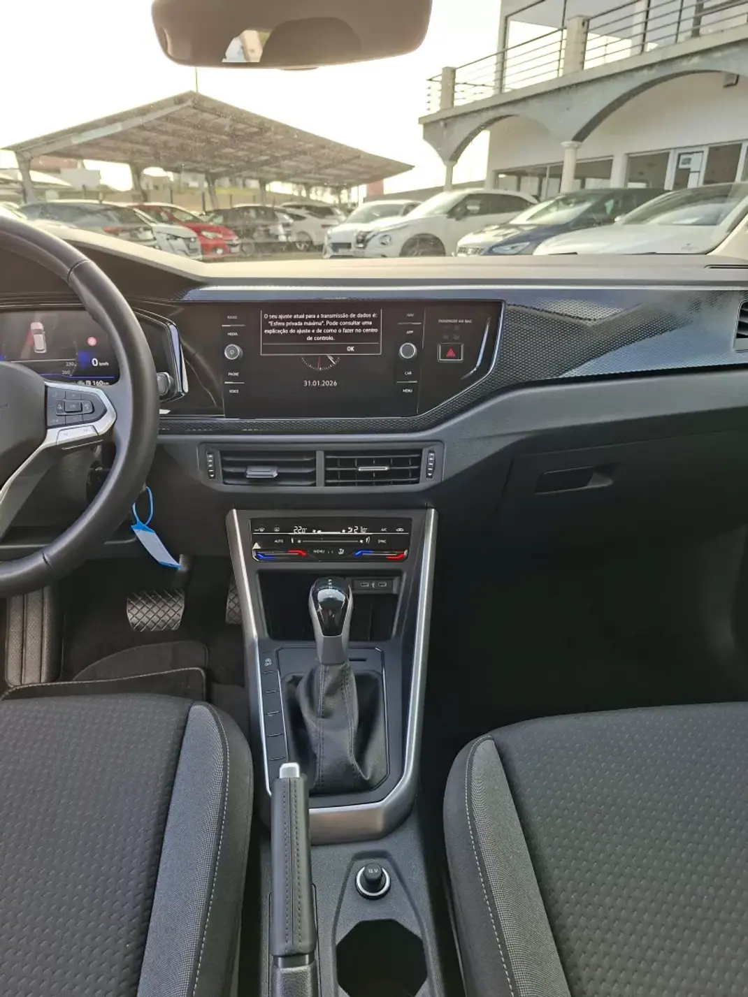 Volkswagen Taigo 2025 - 23500 EUR, 18600 km - AUTO.MOTO.pt - 18600km - foto 17 de 30